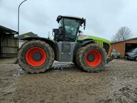 Claas - Xerion 4500 Trac VC